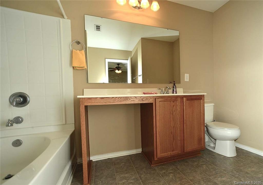 9816 Rocky Ford Club Road Charlotte, NC 28269 - Photo 13 of 23
