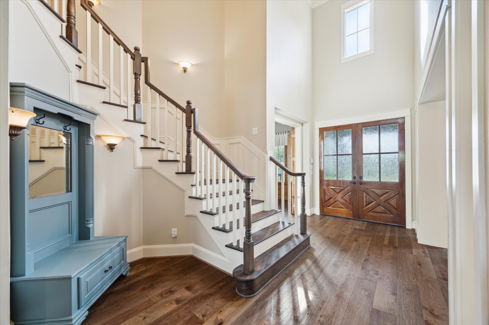 4511 Upper Oxbow Trace Fulshear, TX 77441 - Photo 4 of 40 a view of entryway and hall with wooden floor