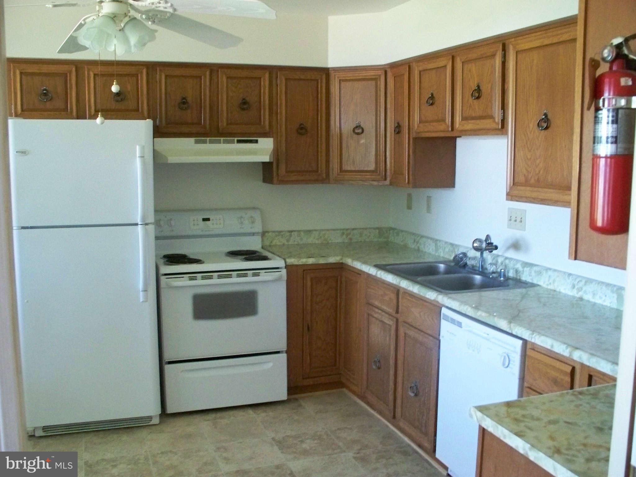84 Shellfield Lane Colonial Beach, VA 22443 - Photo 9 of 30 Kitchen