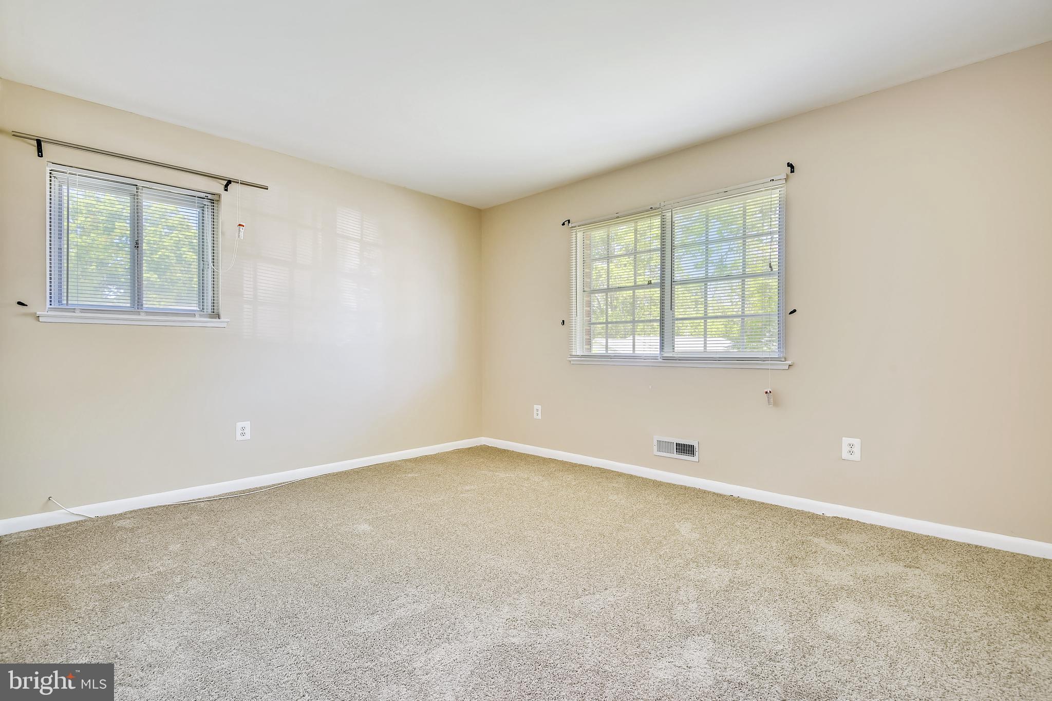 6123 Burnt Oak Road Baltimore, MD 21228 - Photo 19 of 51