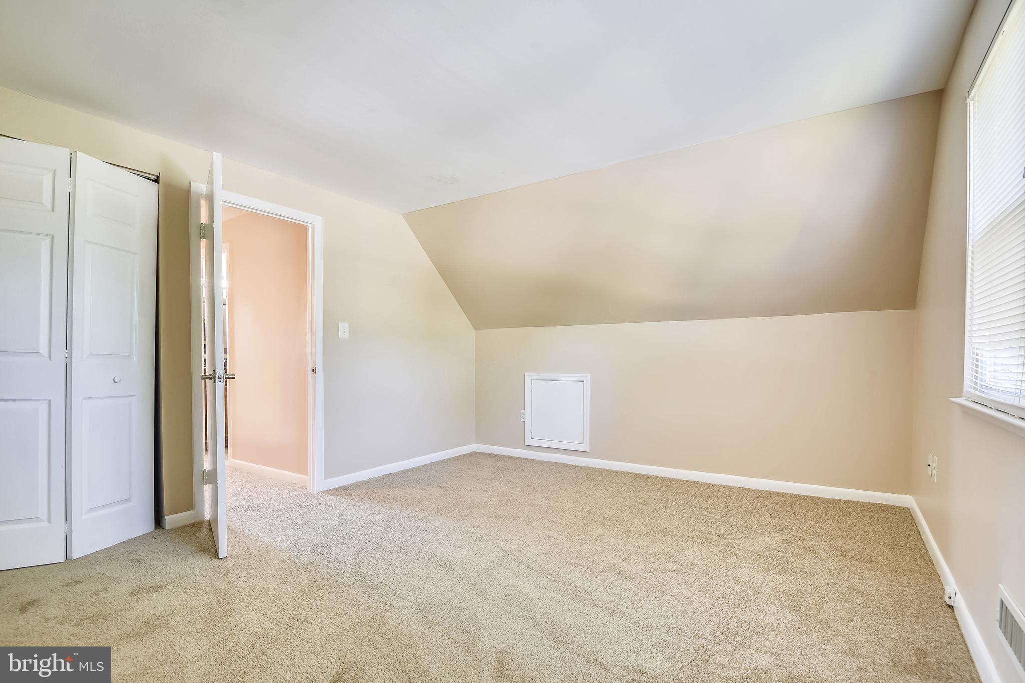 6123 Burnt Oak Road Baltimore, MD 21228 - Photo 27 of 51