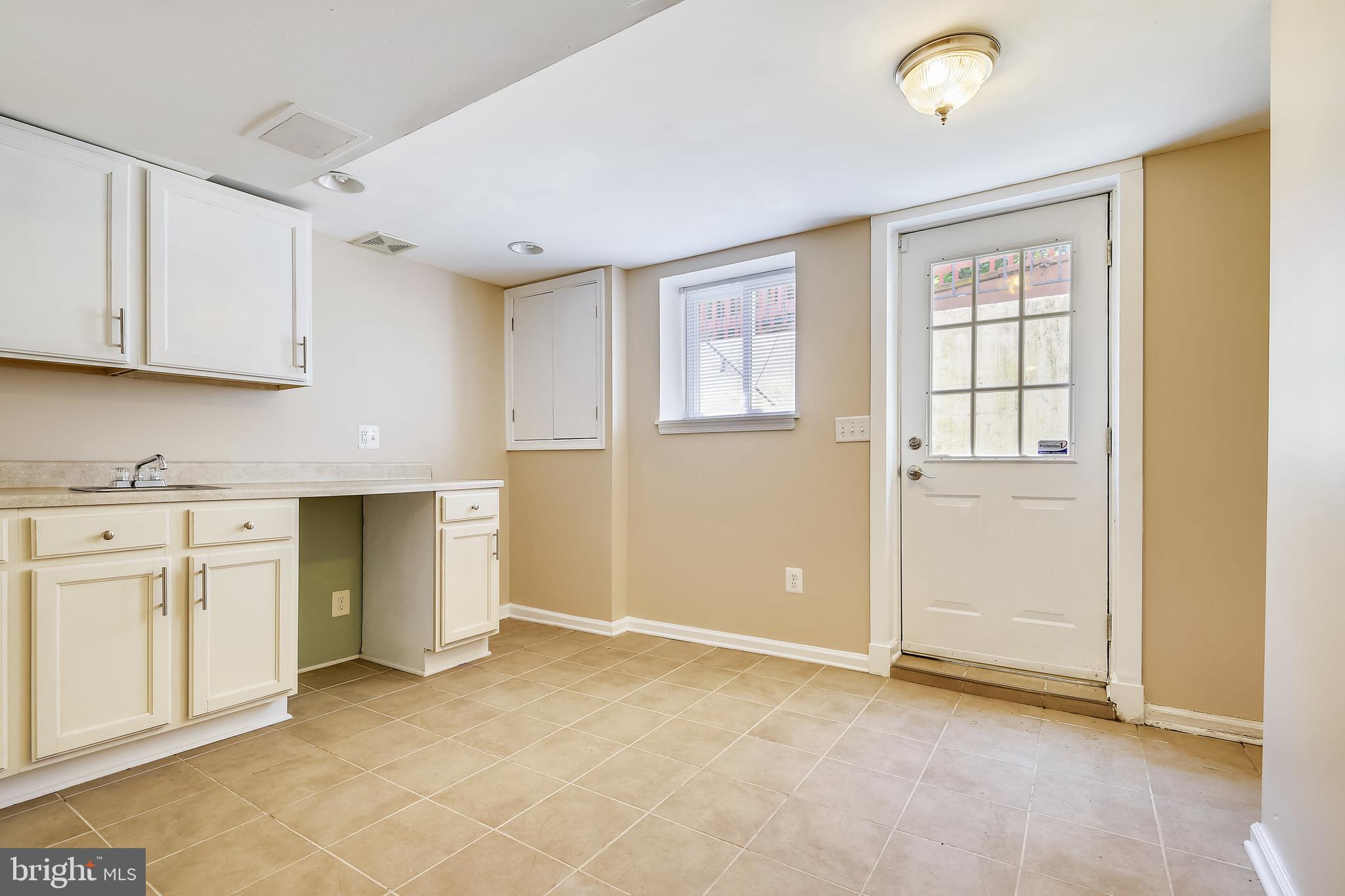 6123 Burnt Oak Road Baltimore, MD 21228 - Photo 34 of 51