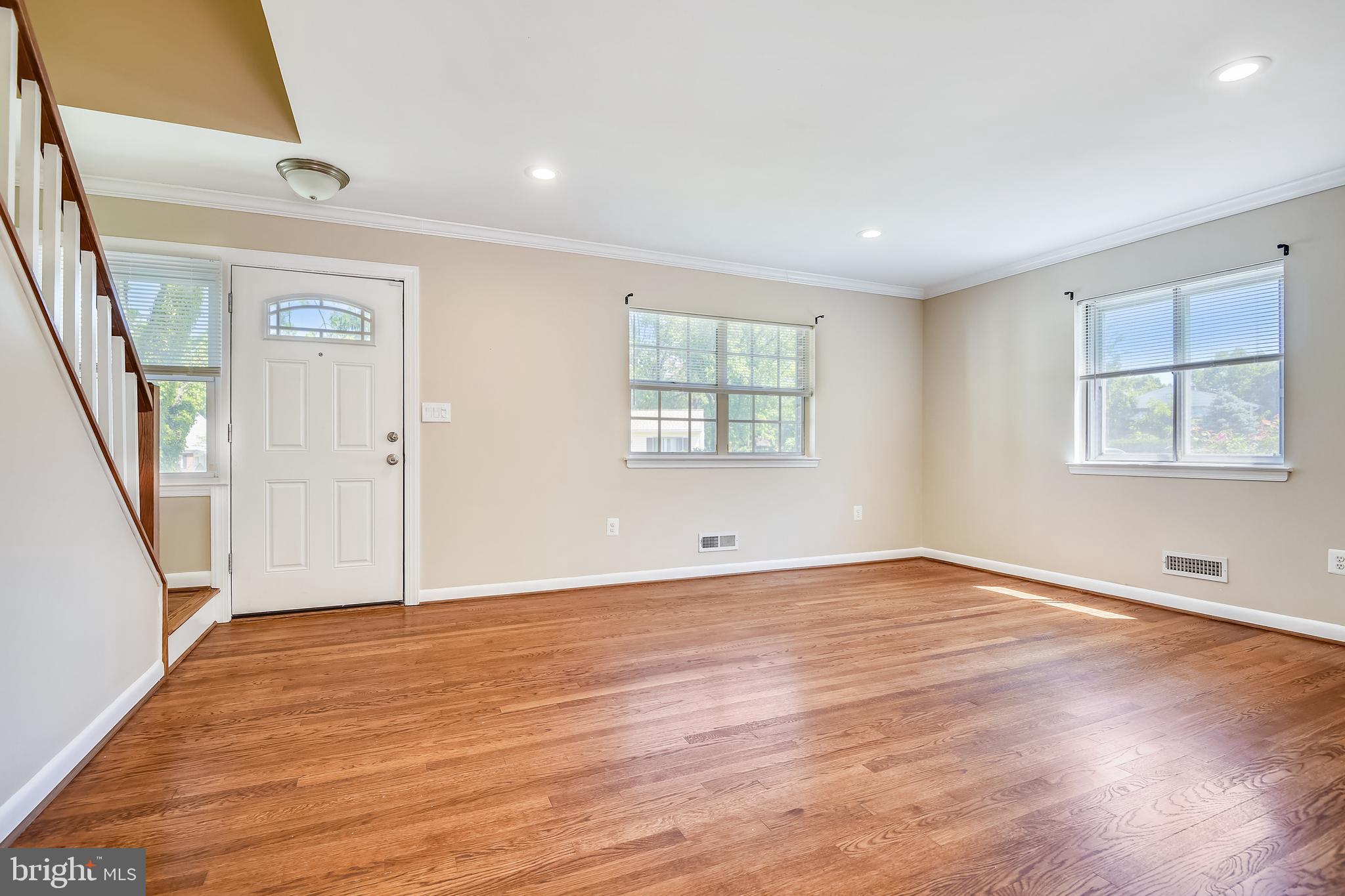 6123 Burnt Oak Road Baltimore, MD 21228 - Photo 9 of 51