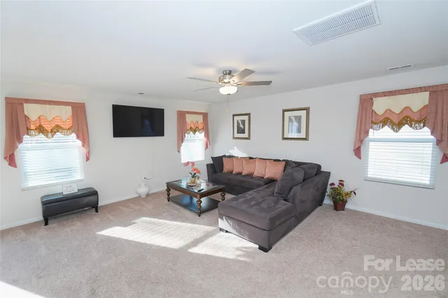 $2,500 | 6008 Lowe Lane, Charlotte, NC 28214