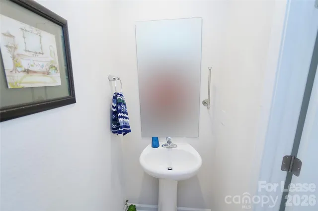 $2,500 | 6008 Lowe Lane, Charlotte, NC 28214