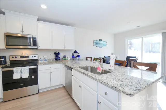 $2,500 | 6008 Lowe Lane, Charlotte, NC 28214