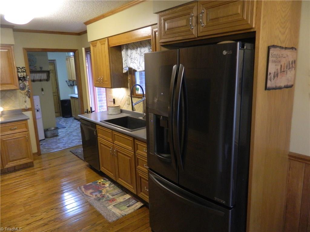 1729 Cheek Road Hamptonville, NC 27020 - Photo 12 of 17 Gallery Image 12