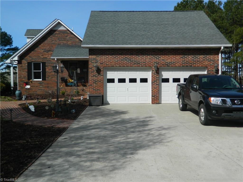 1729 Cheek Road Hamptonville, NC 27020 - Photo 3 of 17 Gallery Image 3