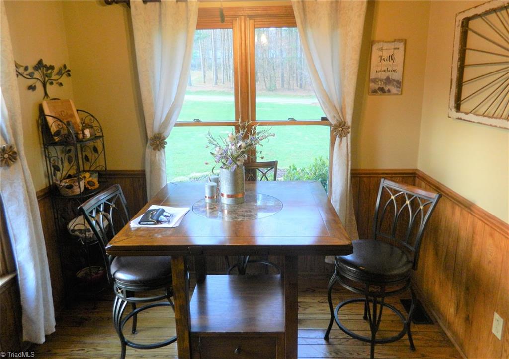 1729 Cheek Road Hamptonville, NC 27020 - Photo 5 of 17 Breakfast nook.