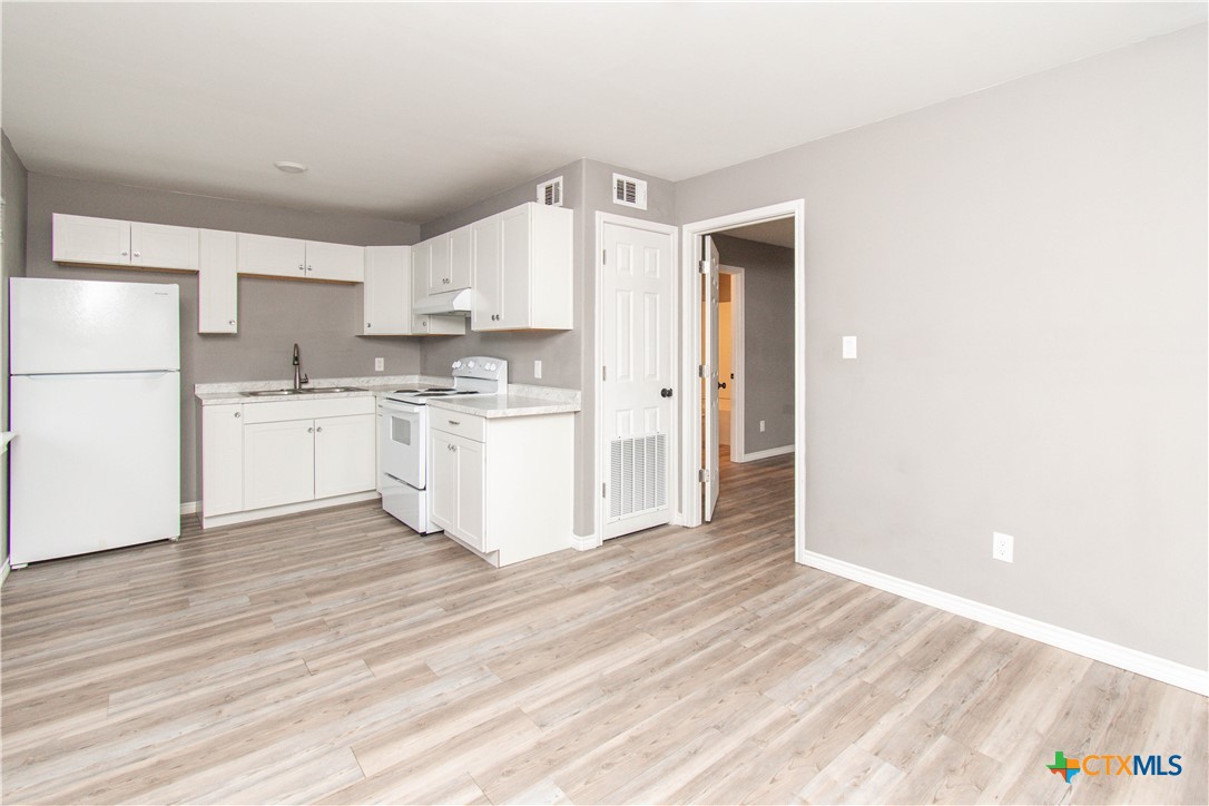 501 Root Avenue, Unit 4 Killeen, TX 76541 - Photo 2 of 9