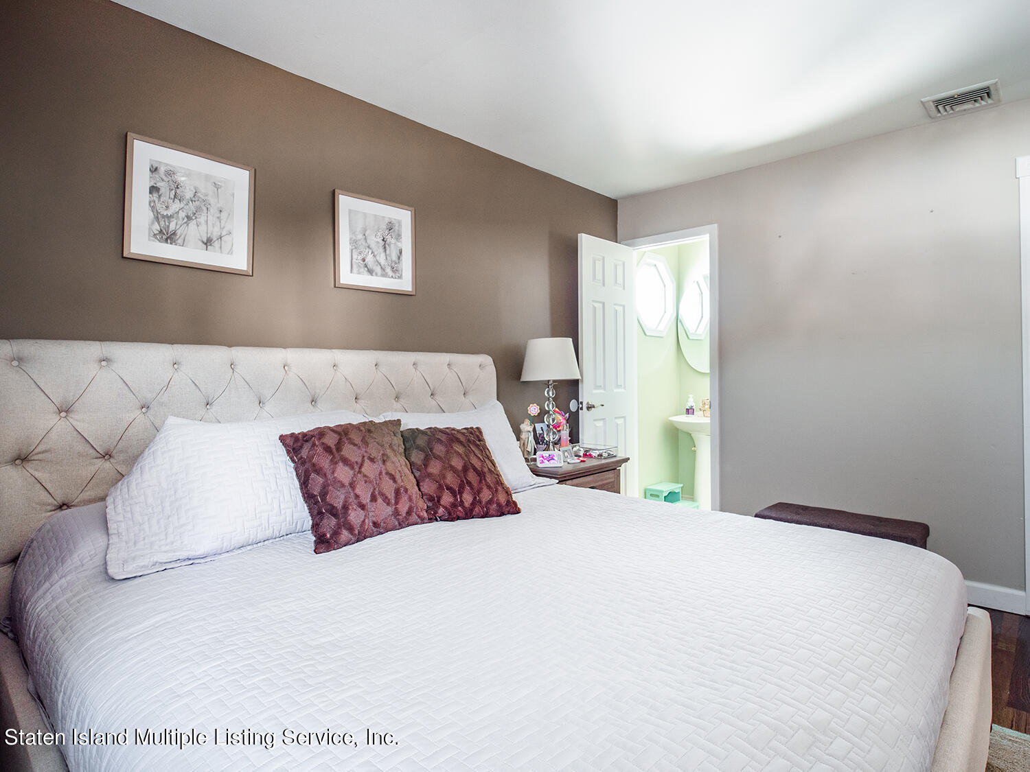 24 Walker Place Staten Island, NY 10312 - Photo 11 of 31 P1899266