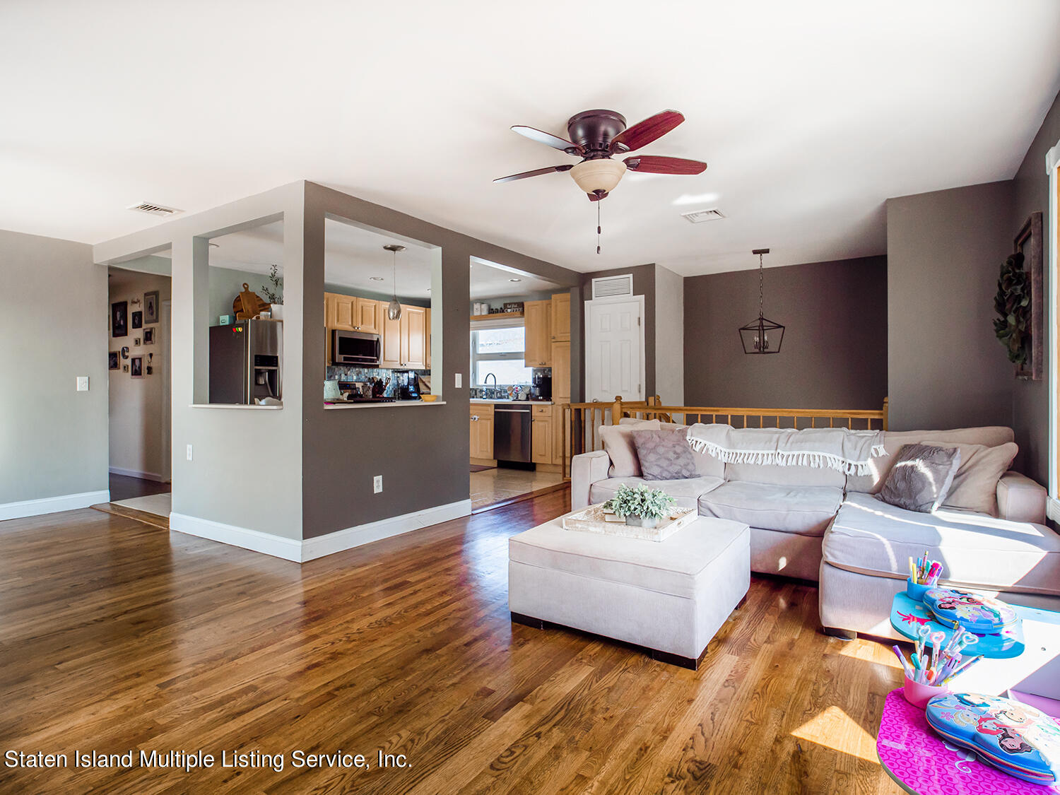 24 Walker Place Staten Island, NY 10312 - Photo 4 of 31 P1899138