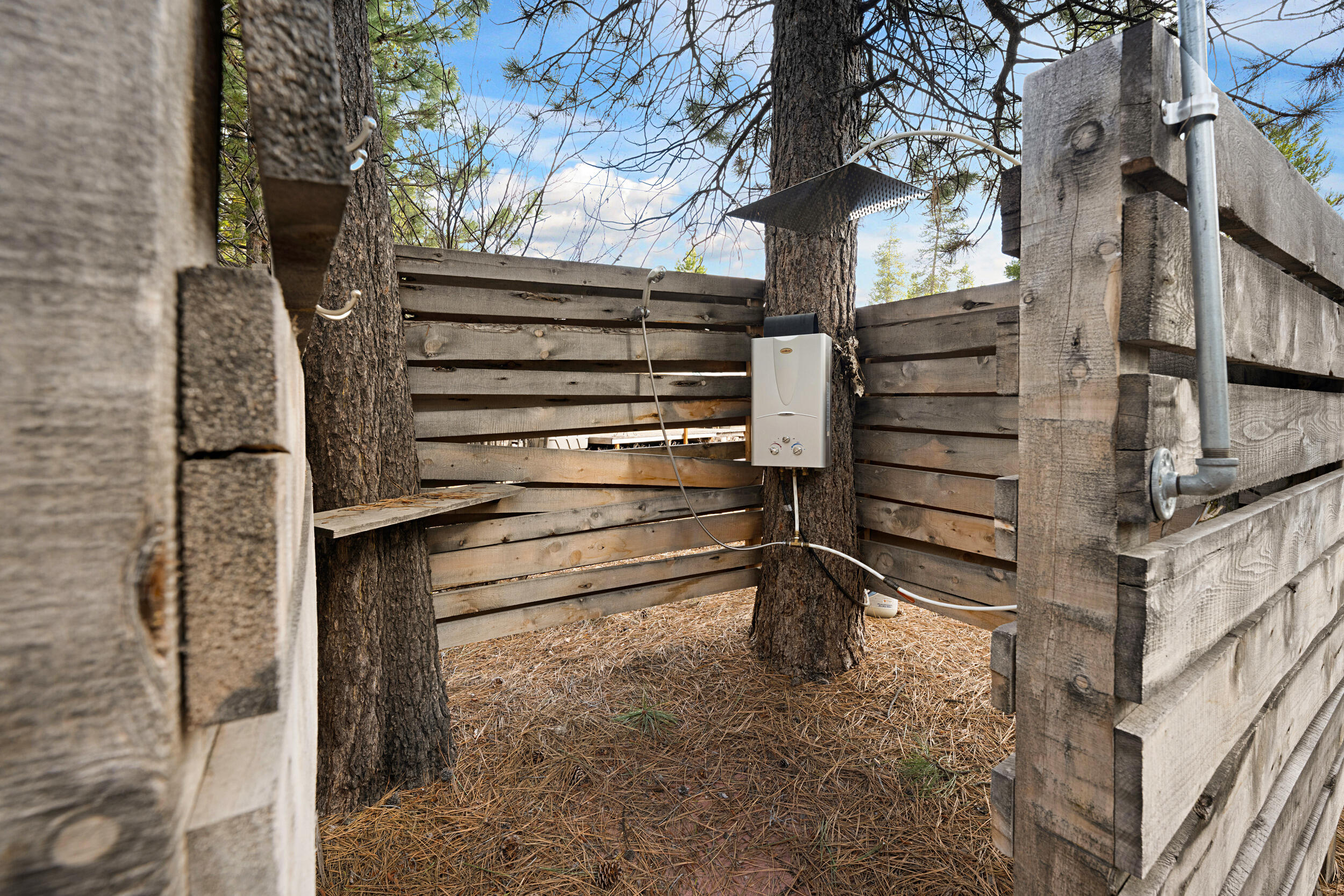 15453 Liberty Road La Pine, OR 97739 - Photo 37 of 48 Outdoor Shower