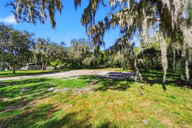$395,000 | 321 East Gulley Avenue, Oakland, FL 34760