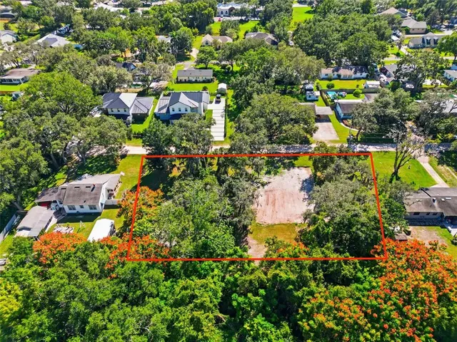 $395,000 | 321 East Gulley Avenue, Oakland, FL 34760