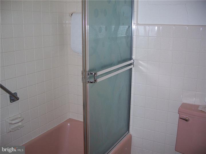 25 Ralston Avenue Havertown, PA 19083 - Photo 13 of 23 Bathroom