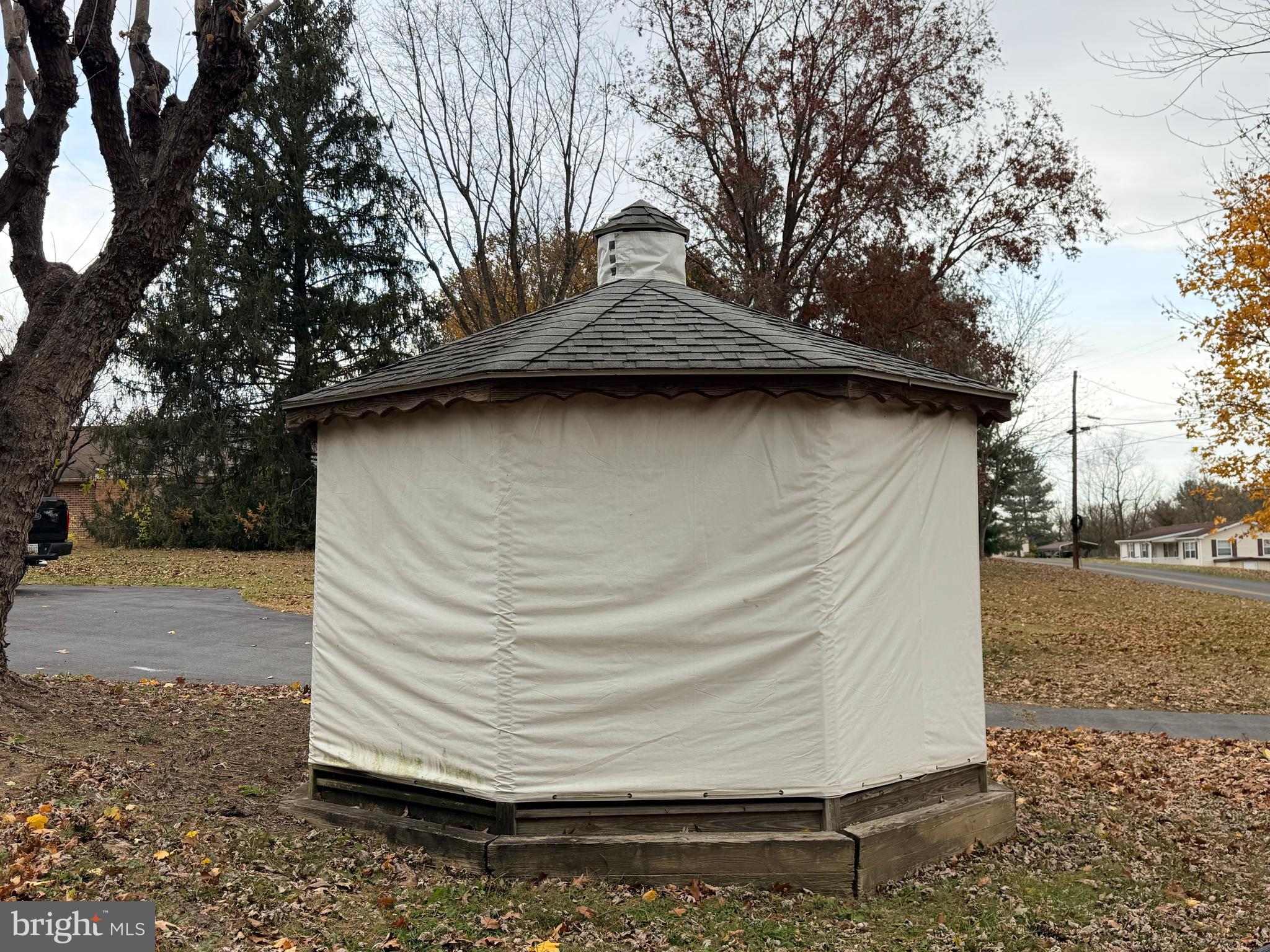 16872 Shinham Road Hagerstown, MD 21740 - Photo 27 of 41 GAZEBO