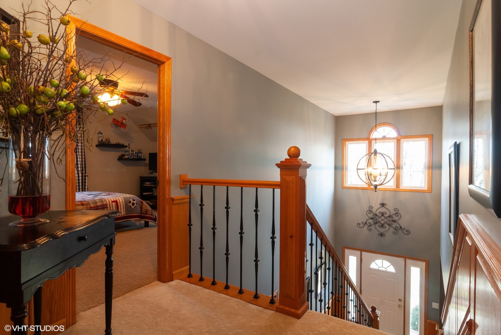 407 Hankes Road Sugar Grove, IL 60554 - Photo 21 of 40 a view of a hallway with workspace
