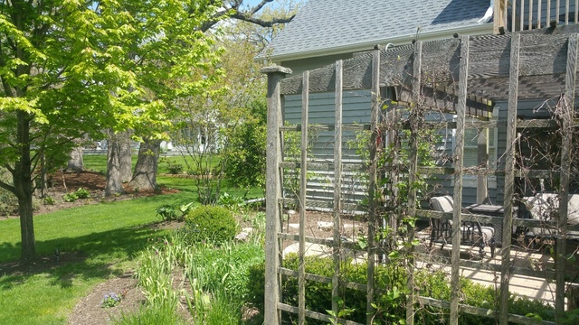 407 Hankes Road Sugar Grove, IL 60554 - Photo 39 of 40 a view of a house with a tree
