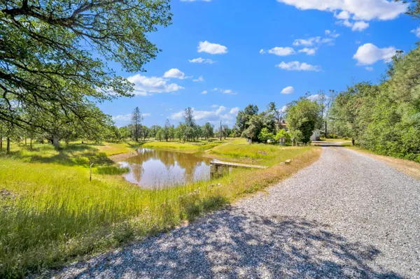 $450,000 | 20435 Winchester Trail, Redding, CA 96003