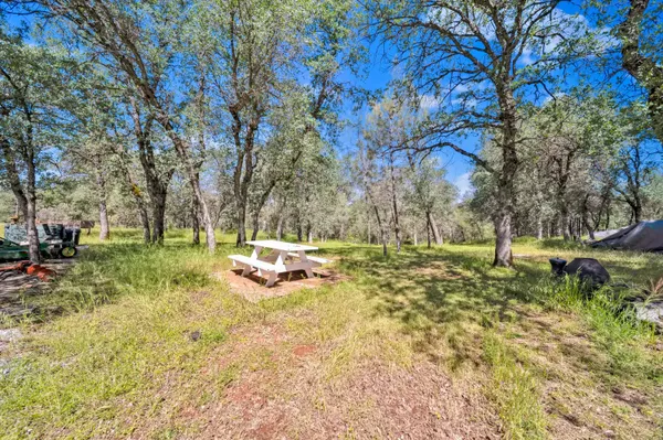 $450,000 | 20435 Winchester Trail, Redding, CA 96003