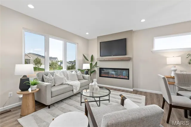 $324,900 | 1 Tbb Fairground - Interior @ Birdie Hills Crossing Street, St. Peters, MO 63376