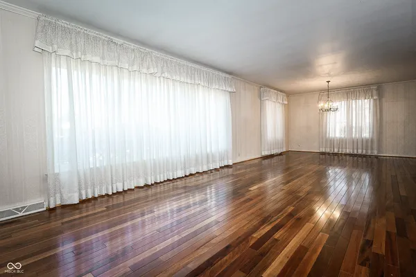 $420,000 | 7347 Hampstead Lane, Indianapolis, IN 46256