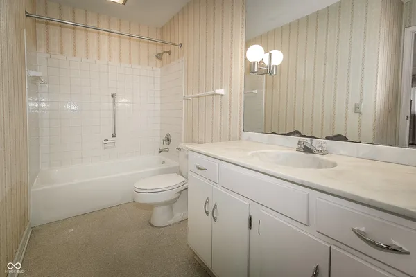 $420,000 | 7347 Hampstead Lane, Indianapolis, IN 46256