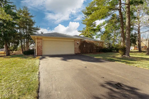 $420,000 | 7347 Hampstead Lane, Indianapolis, IN 46256