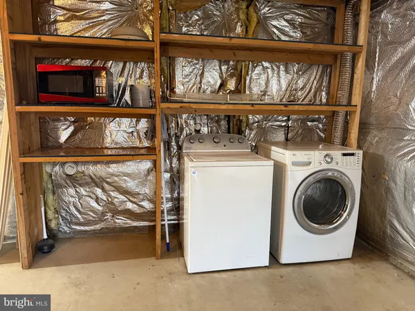 $2,400 | 700 East H Street, Brunswick, MD 21716