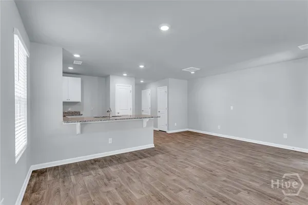 $2,000 | 173 Coneflower Road, Bloomingdale, GA 31302