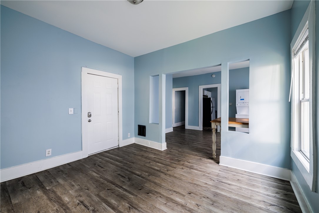 110 Ridgeway Avenue Rochester, NY 14615 - Photo 3 of 44