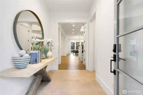 $3,599,950 | 4526 89th Avenue Southeast, Mercer Island, WA 98040