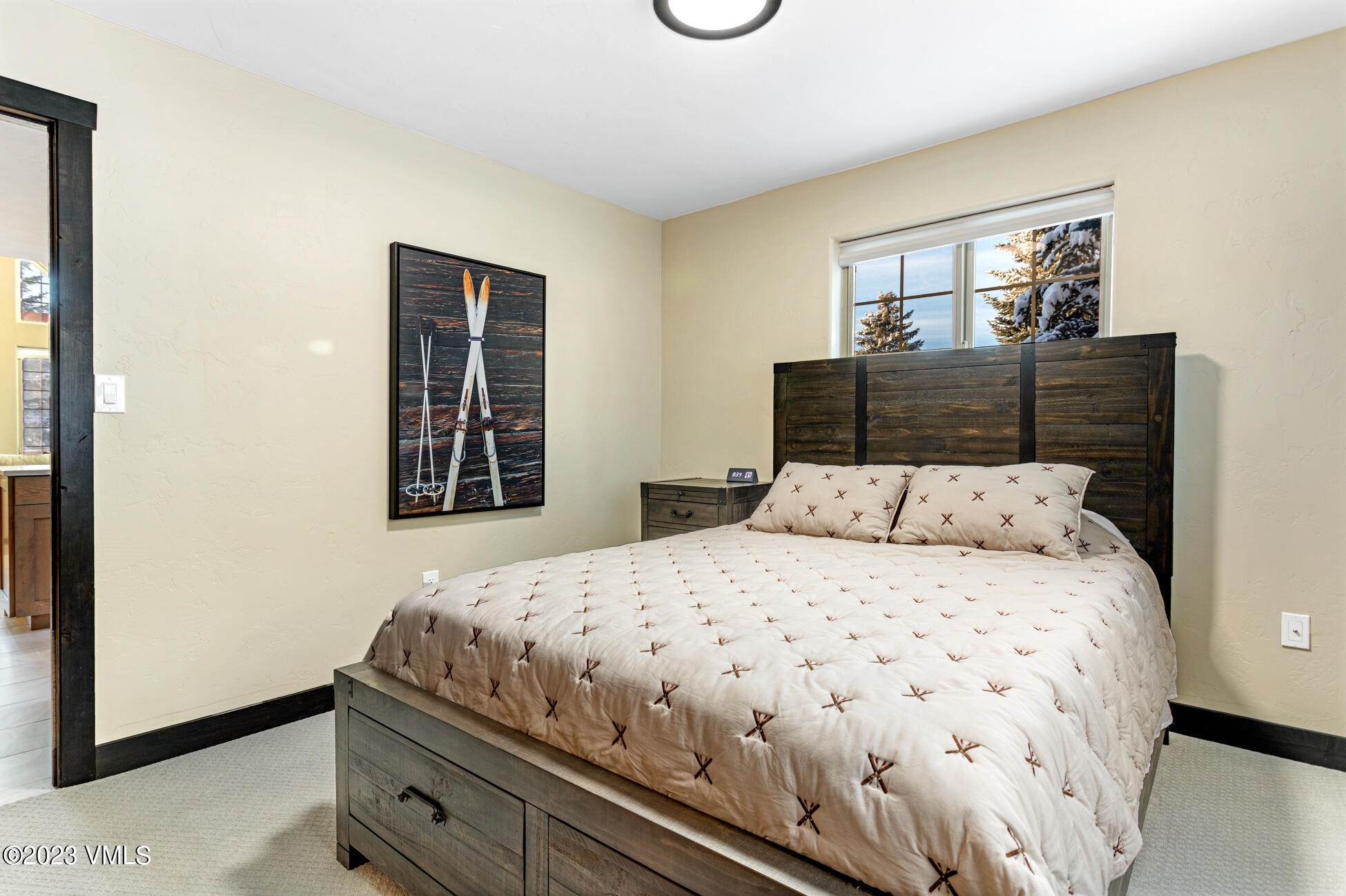 160 Nottingham Road, Unit 1 Avon, CO 81620 - Photo 12 of 28 a bedroom with a bed and a window