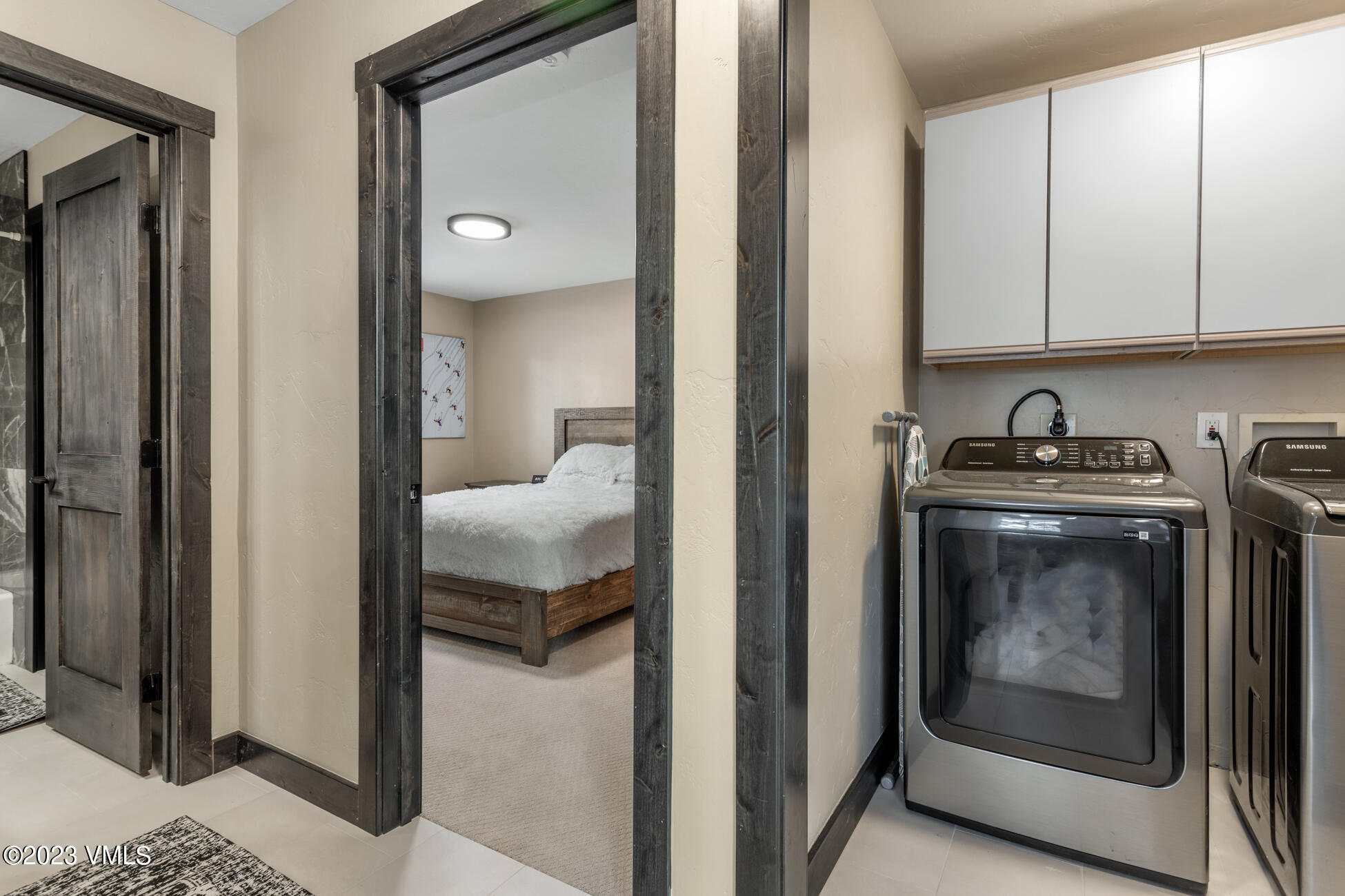 160 Nottingham Road, Unit 1 Avon, CO 81620 - Photo 13 of 28 a en suite bathroom with a sink