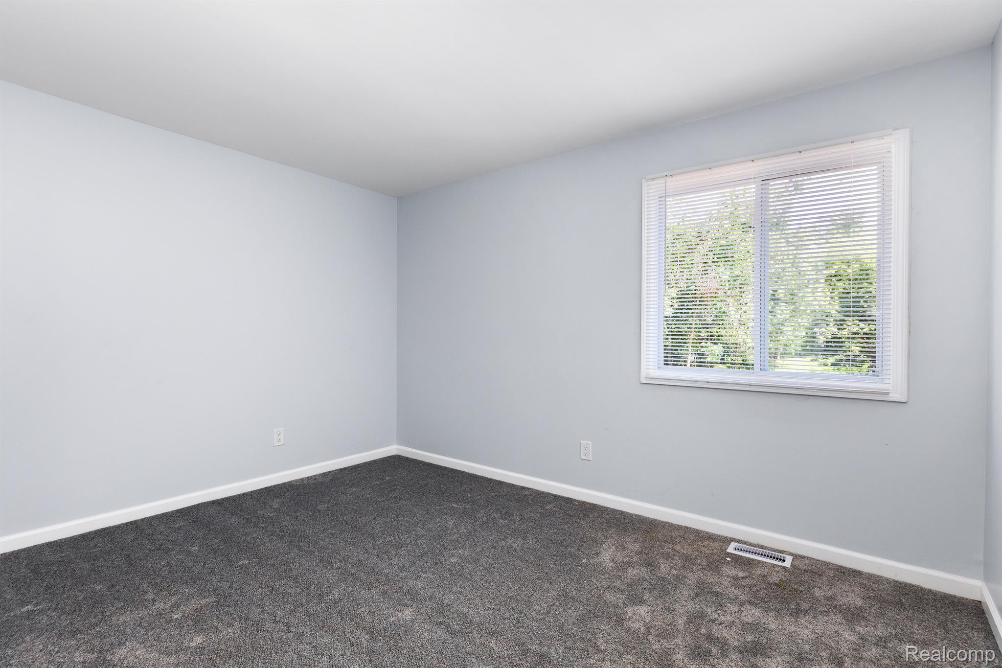 351 Gamma Road Walled Lake, MI 48390 - Photo 27 of 32 Gallery Image 27
