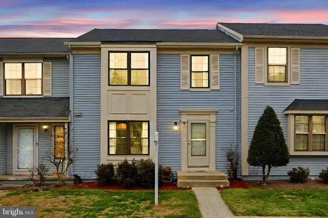 $521,900 | 9 Conoy Court, Sterling, VA 20165