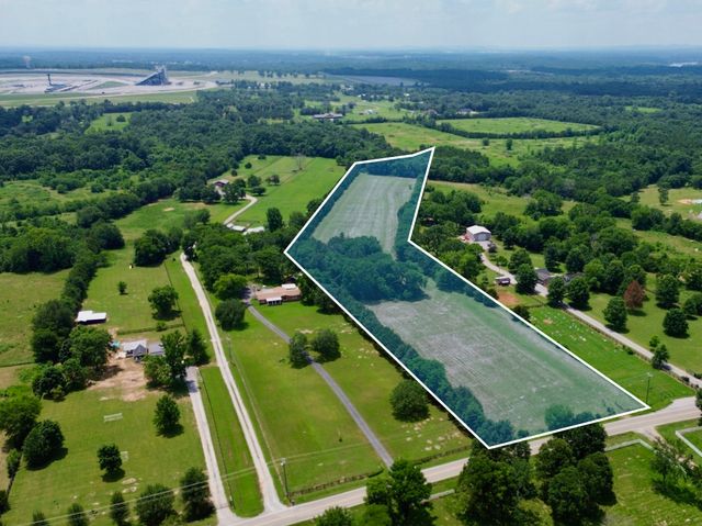 view of a tennis court