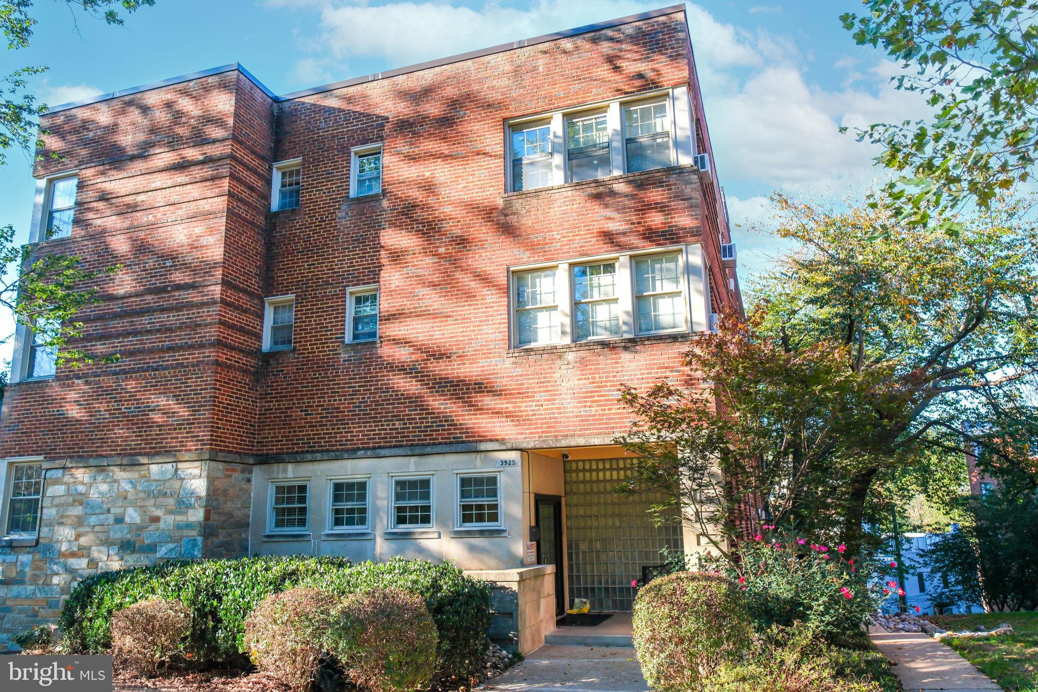 3925 Davis Place Northwest, Unit B7 Washington, DC 20007 - Photo 21 of 25