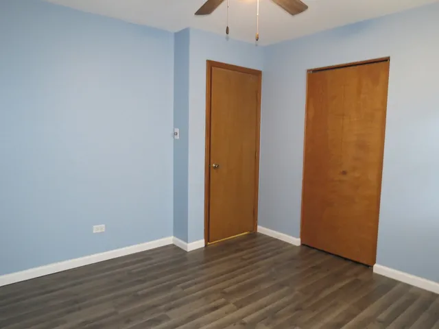 $245,000 | 274 East 34th Street, Steger, IL 60475