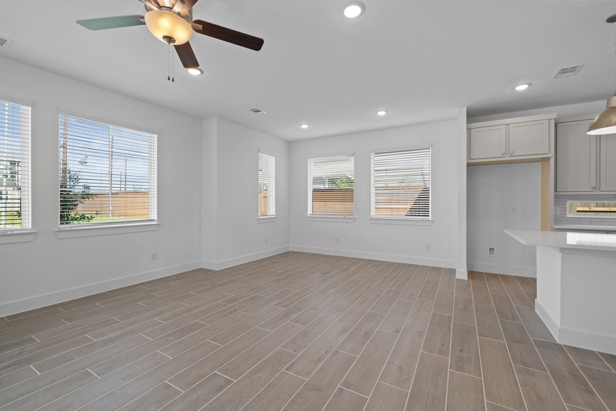 10003 Agave Pt Court Manvel, TX 77578 - Photo 9 of 46