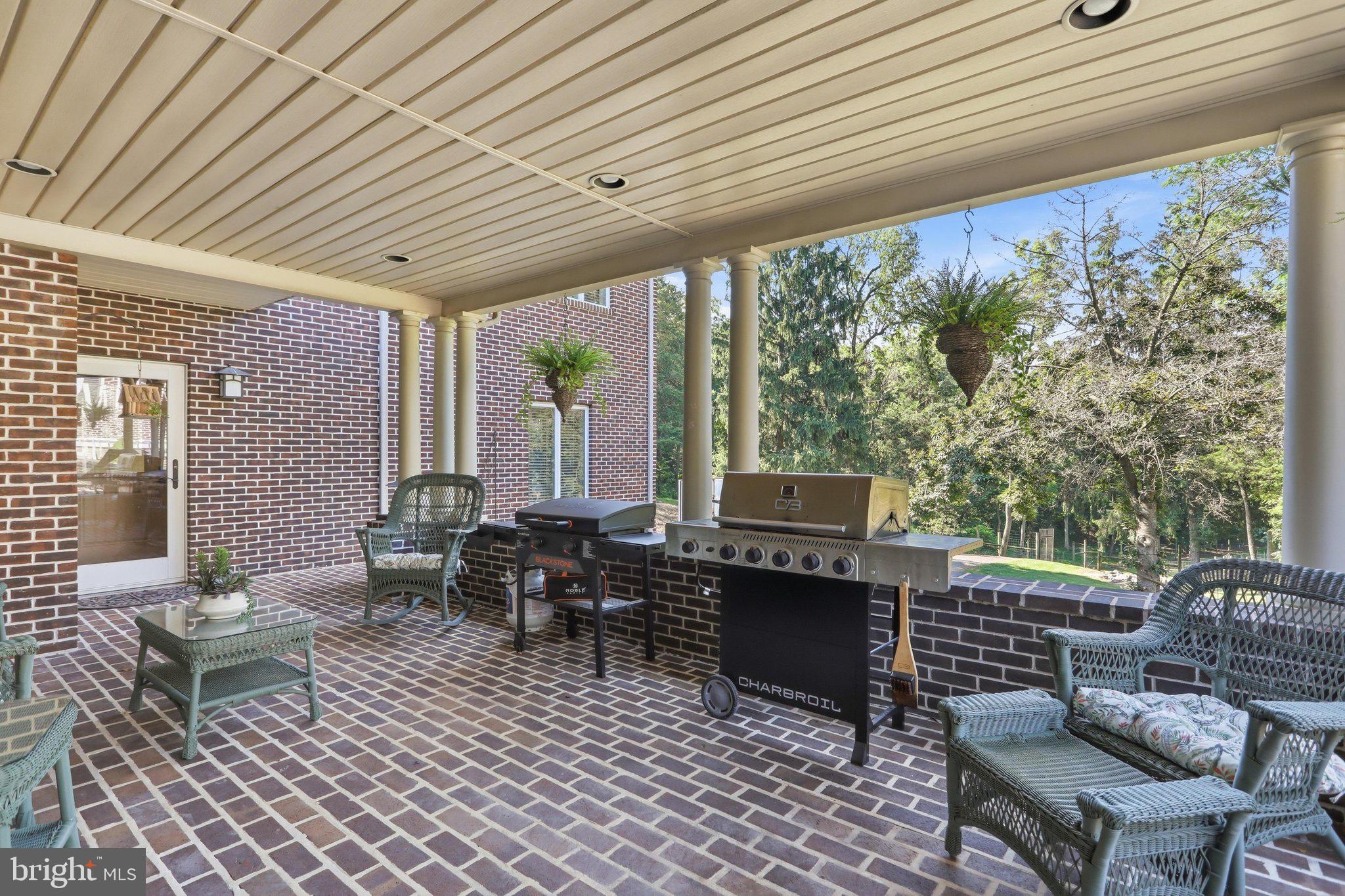 686 Bowman Road Chambersburg, PA 17202 - Photo 26 of 107 Covered Patio