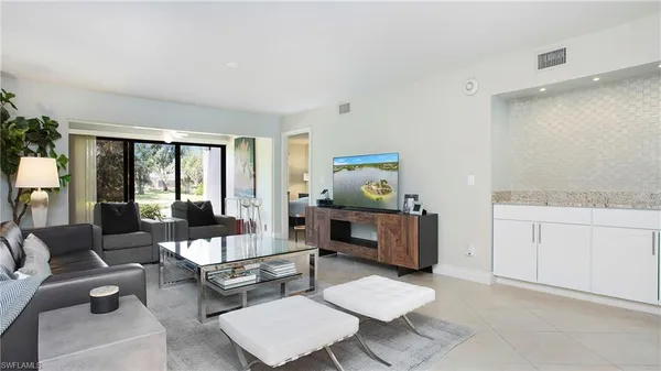 $2,400 | 1545 Oyster Catcher Point, Unit A, Naples, FL 34105