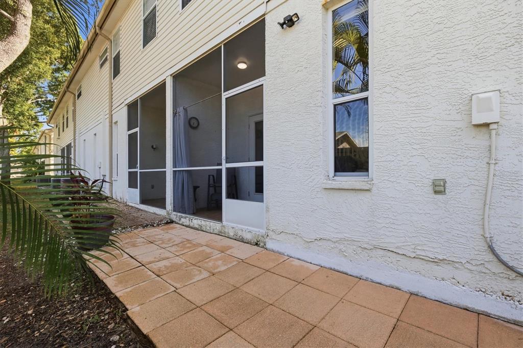 3221 Meta Court Largo, FL 33771 - Photo 34 of 40 a view of a balcony