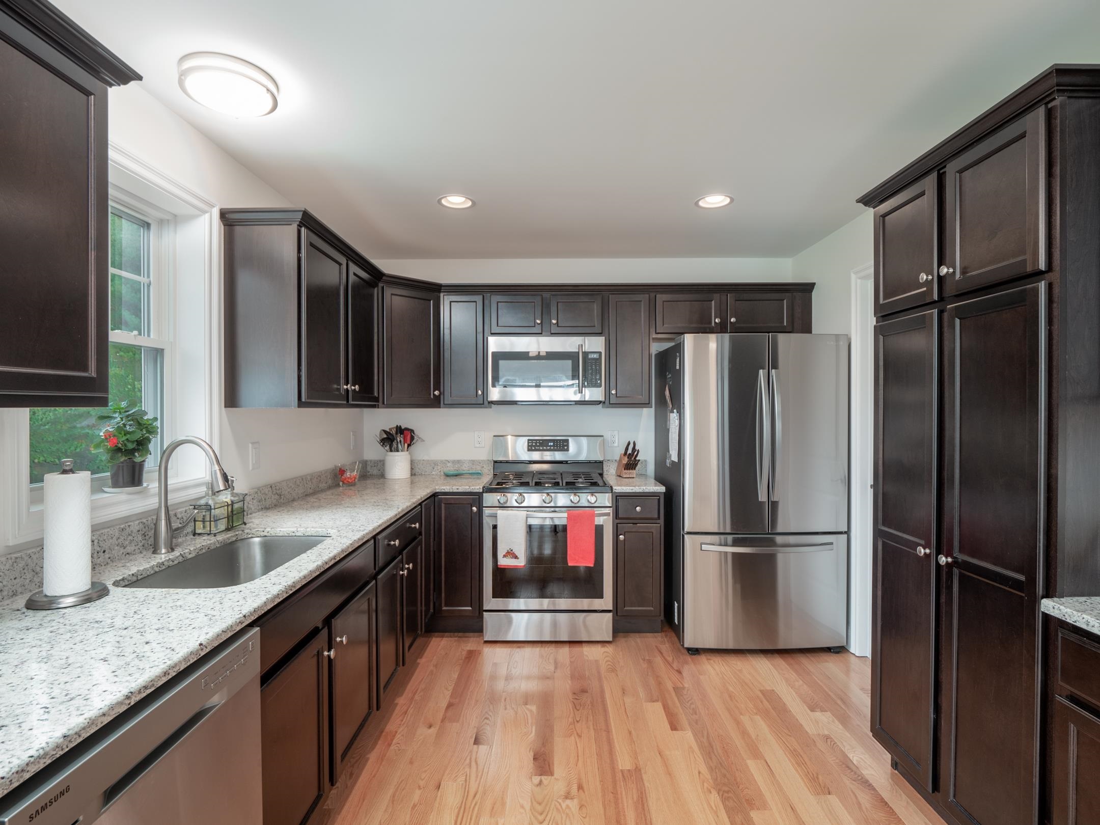 8 Adams Way, Unit A Amherst, NH 03031 - Photo 5 of 27