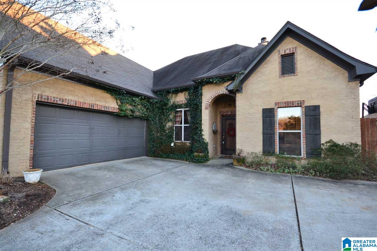 653 Barkley Circle Alabaster, AL 35007 - Photo 2 of 33