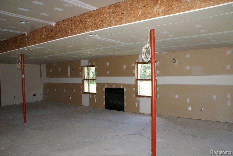 3595 Jones Road North Branch, MI 48461 - Photo 16 of 18 DSC03972