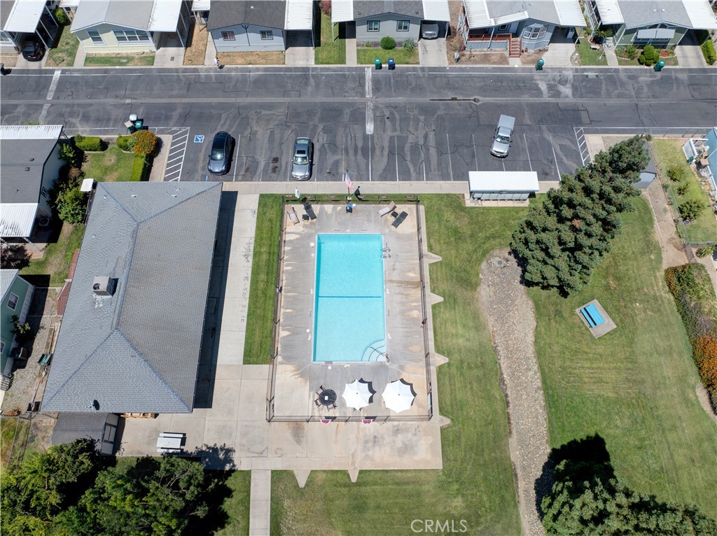 6450 North Winton Way, Unit 76 Winton, CA 95388 - Photo 36 of 38 a aerial view of a house with a swimming pool