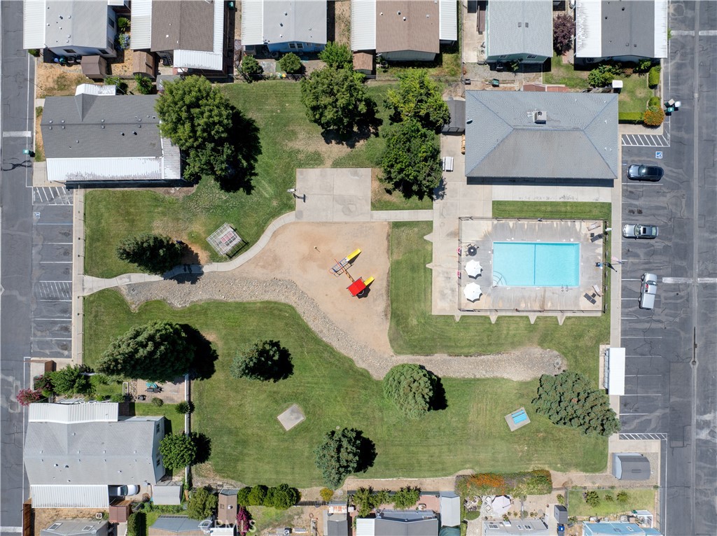 6450 North Winton Way, Unit 76 Winton, CA 95388 - Photo 37 of 38 an aerial view of residential houses with outdoor space
