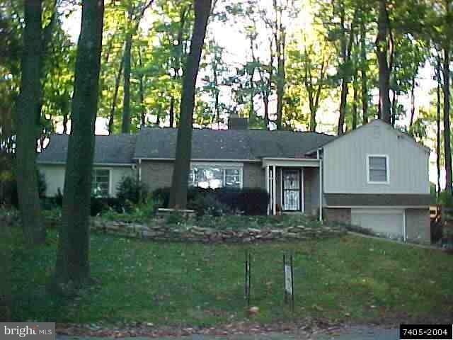 110 Woodland Road York, PA 17403 - Photo 1 of 2 Gallery Image 1